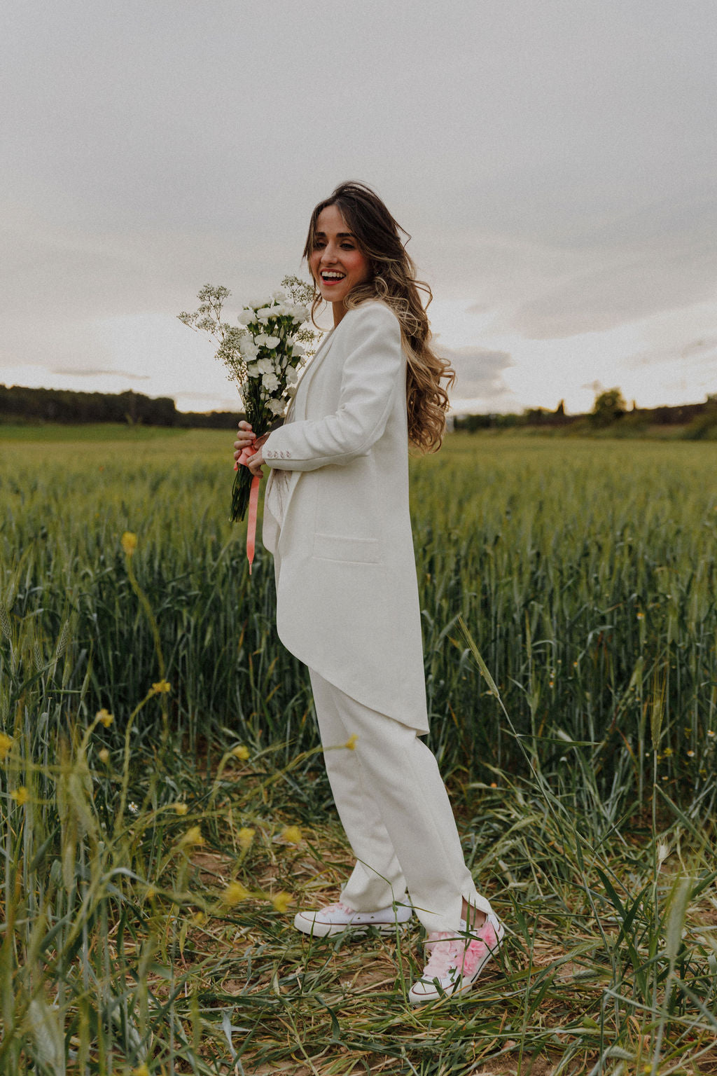 Chaqueta blanca para ser tú misma el día de tu boda