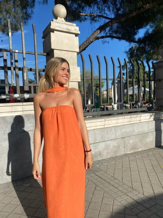 Vestido naranja pañuelo